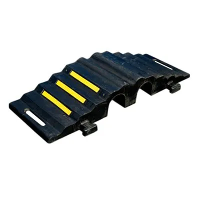 Hose & Cable Protection Ramp - Closed - 33.5 x 11.8 x 4.9in